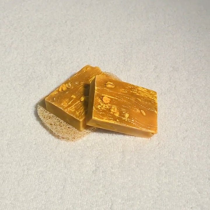 Oatmeal Honey Soap 🍯 - PurBalm.com