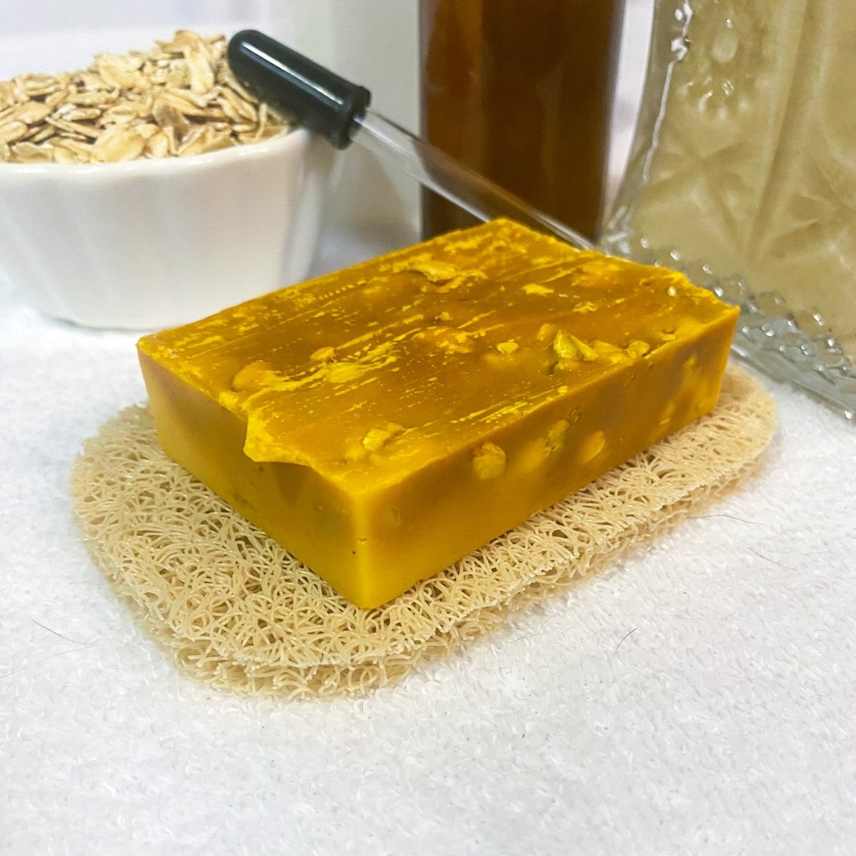 Oatmeal Honey Soap 🍯 - PurBalm.com